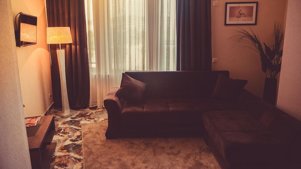 Margo Palace Hotel Tbilisi Eksteriør bilde