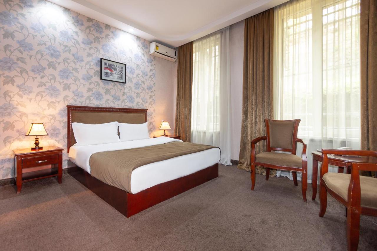 Margo Palace Hotel Tbilisi Eksteriør bilde