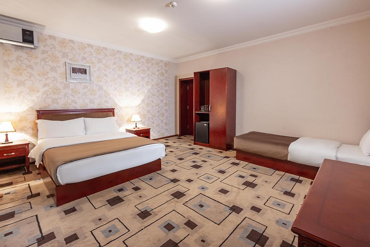Margo Palace Hotel Tbilisi Eksteriør bilde