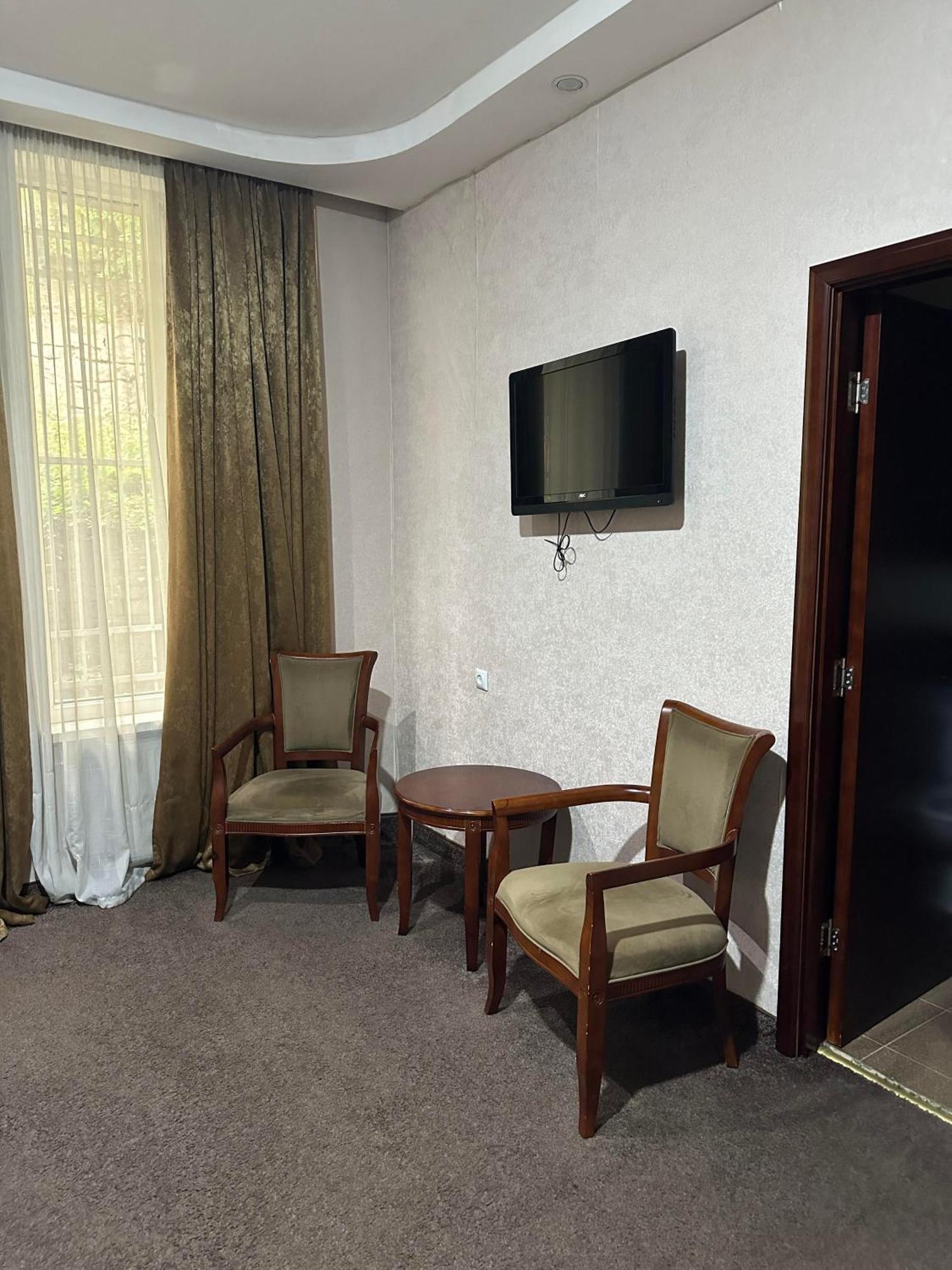 Margo Palace Hotel Tbilisi Eksteriør bilde