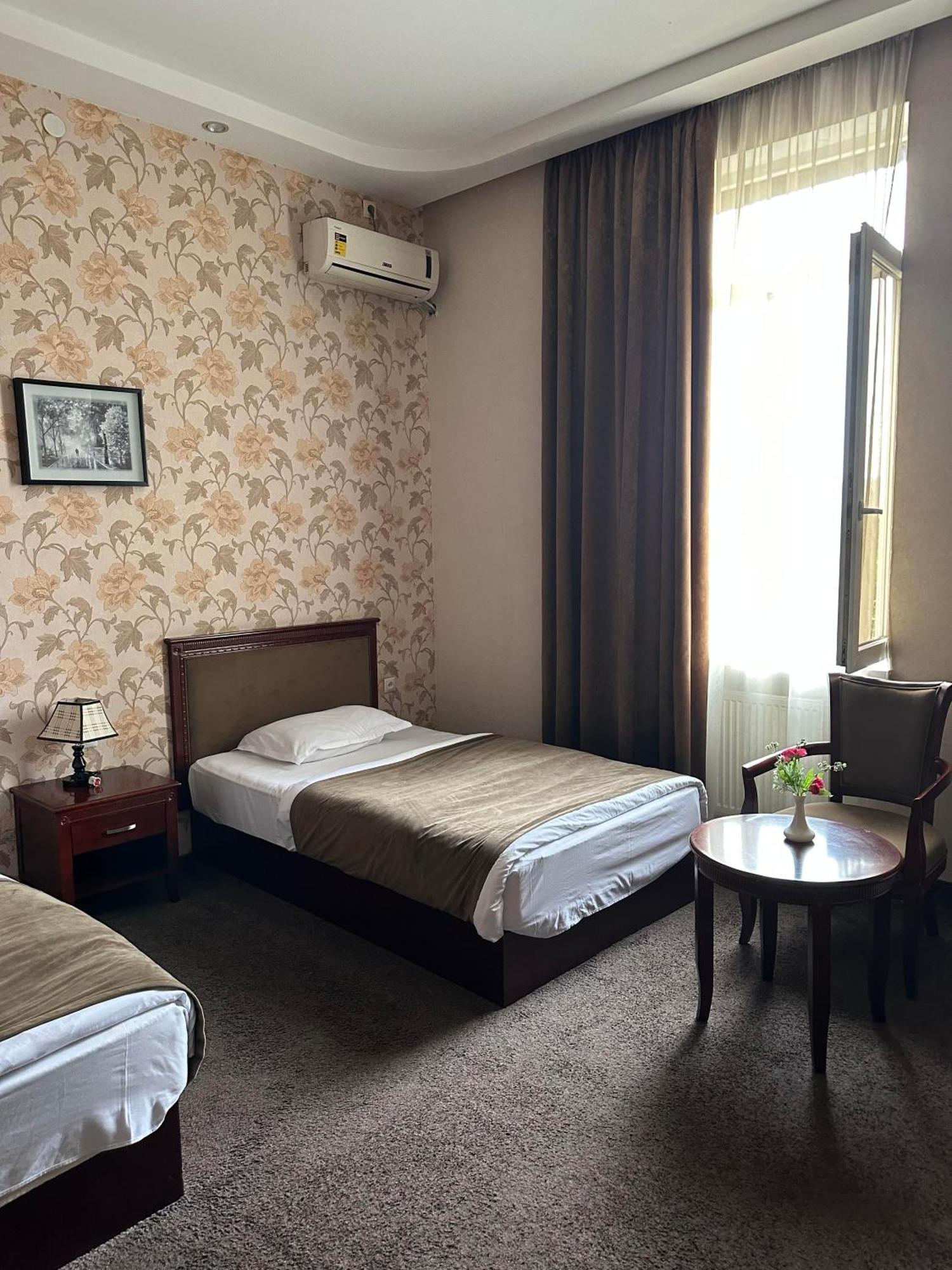 Margo Palace Hotel Tbilisi Eksteriør bilde